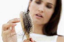 8 причин, по которым выпадают волосы