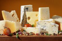 Диетологи назвали самый полезный сорт сыра