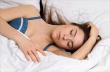 Как правильно спать при болевых ощущениях в пояснице
