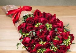 Букеты из роз. Преимущества такого подарка и особенности доставки по Одессе