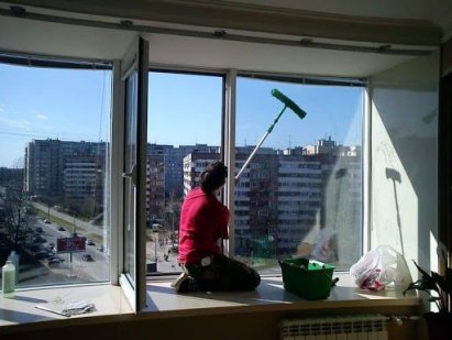 Профи мытье. Мойка балконов и окон в Киеве