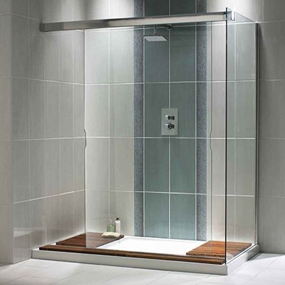 Современный интерьер ванной комнаты - минимум мебели и душевая кабина