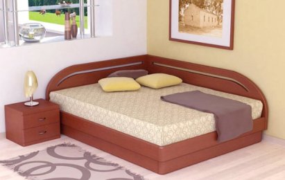 Угловые кровати - удобный вариант для компактных спален