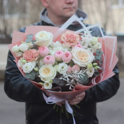 Доставка цветов и букетов в Ижевске круглосуточно