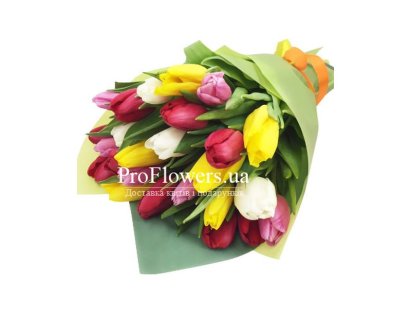 Букет квітів - гарний подарунок для жінки