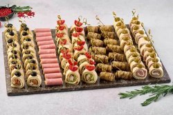 Фуршетные рулетики на заказ: гид по выбору